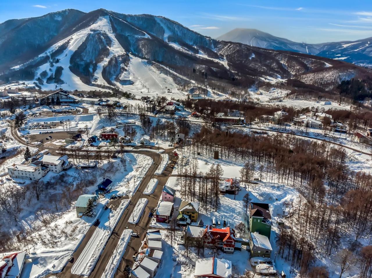 Apartments Madarao Iiyama Екстер'єр фото